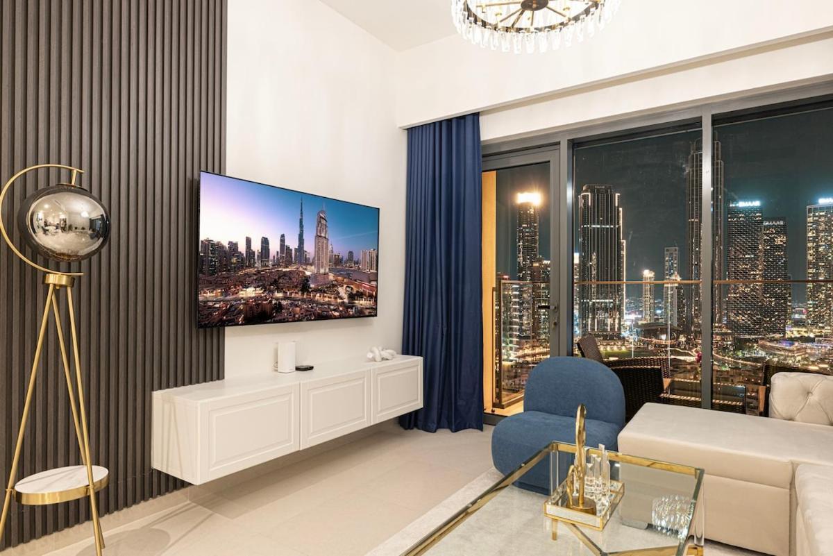 Lux With Full Burj View - 1 Min Mall Apartment