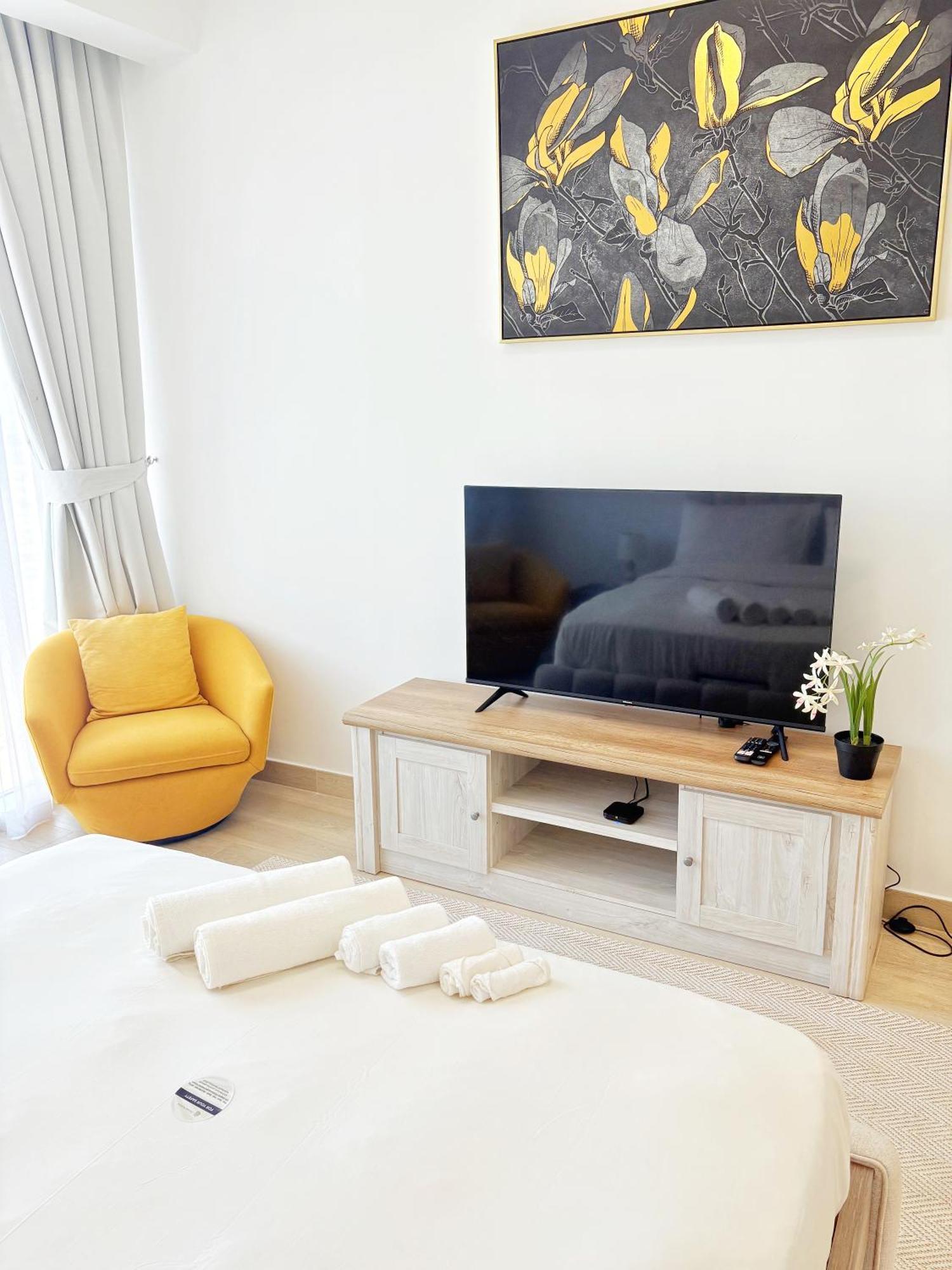 Fully Furnished Cozy Jvc Dubai, Nearby Circle Mall, Jvc Apartamento