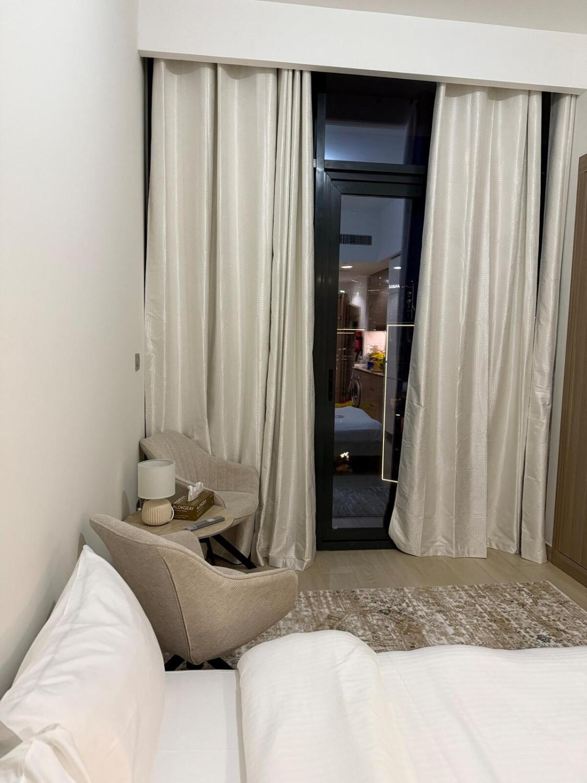 Apartment Egate - - 10th Floor - Balcony With A View - 01-1014 Dubai