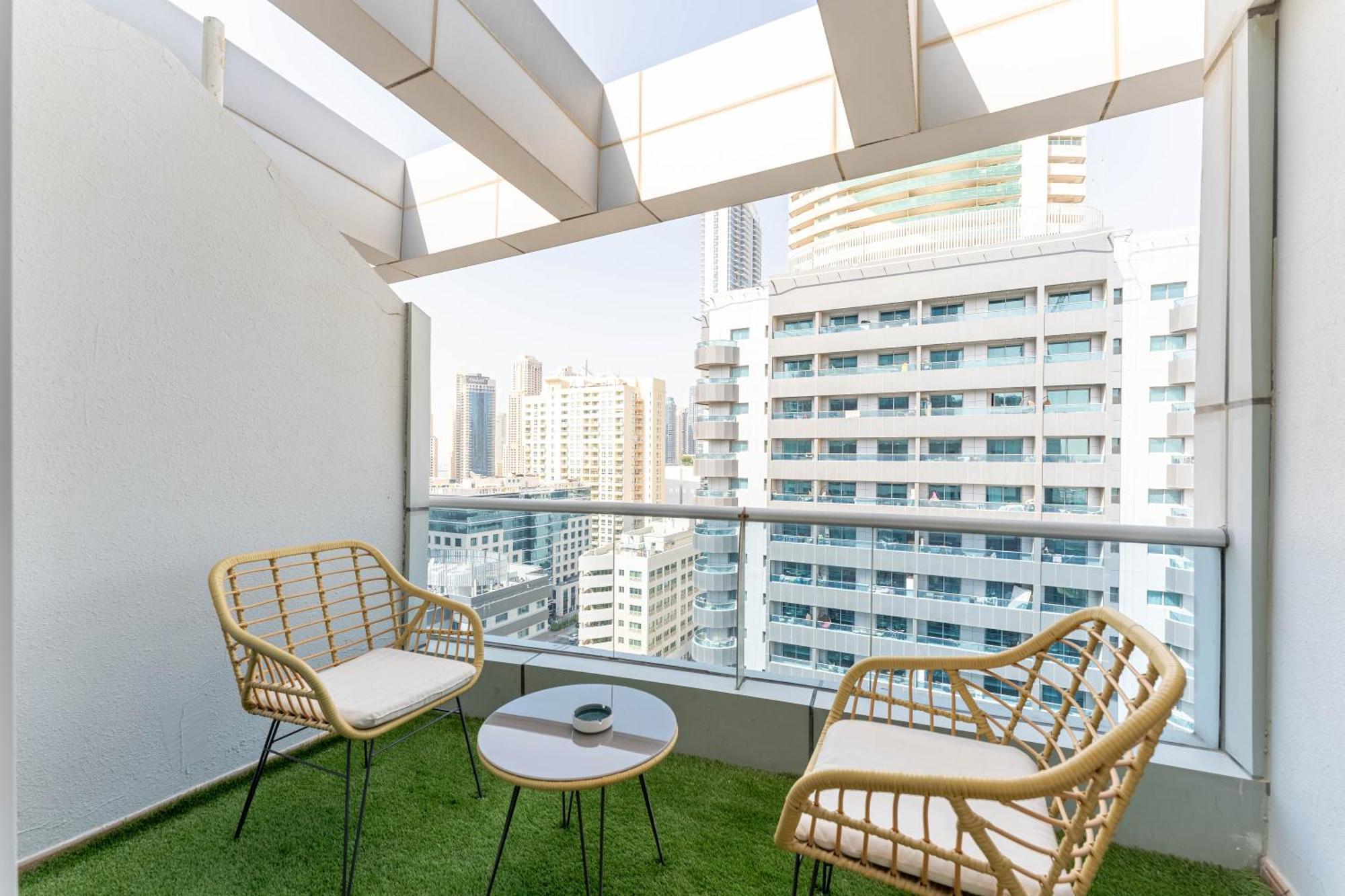1br In Marina With Private Terrace & Pool Appartement