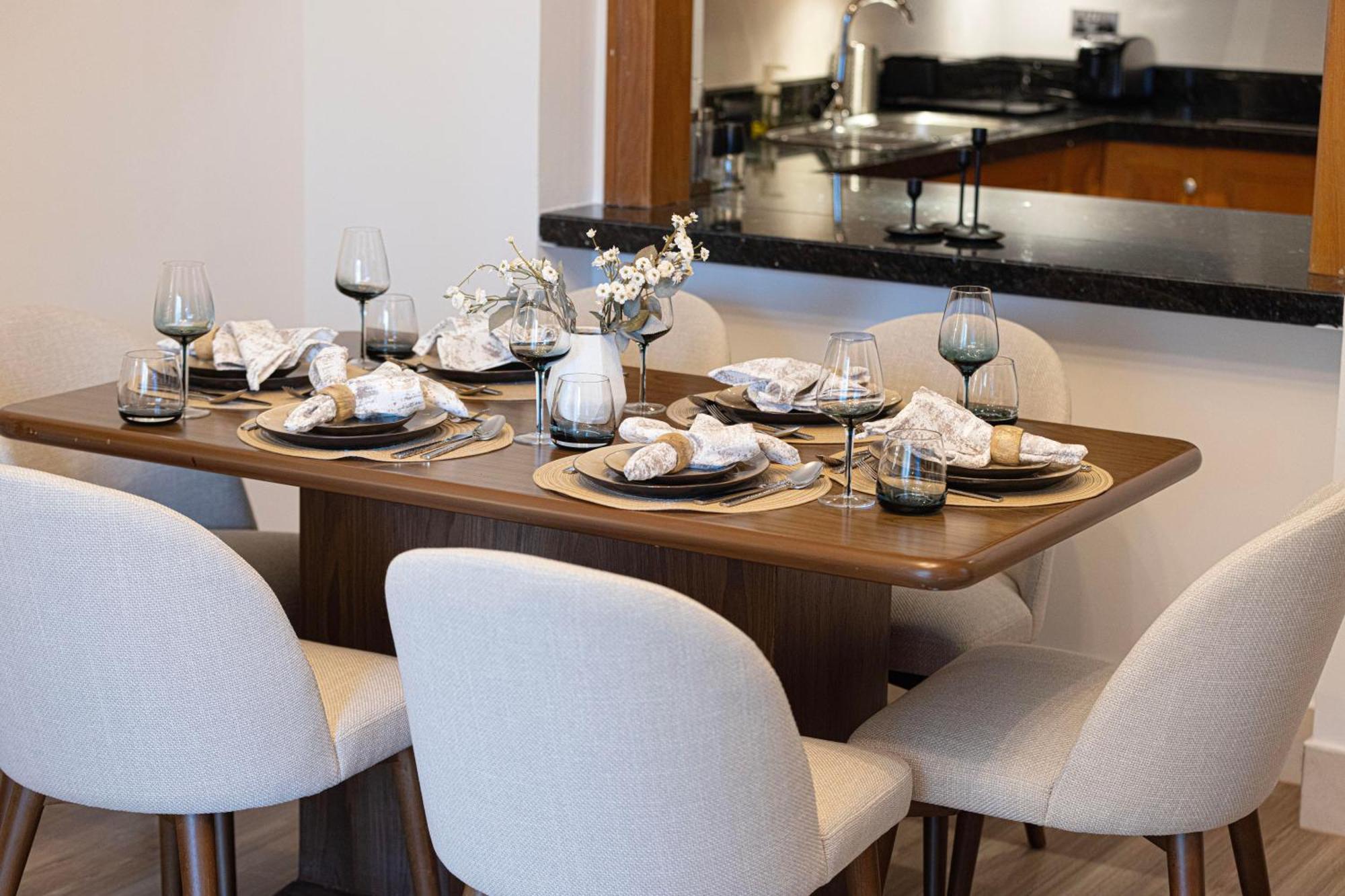 Apartment Luxury 2br In Downtown Burj Khalifa View Walk To Mall By Aya Boutique