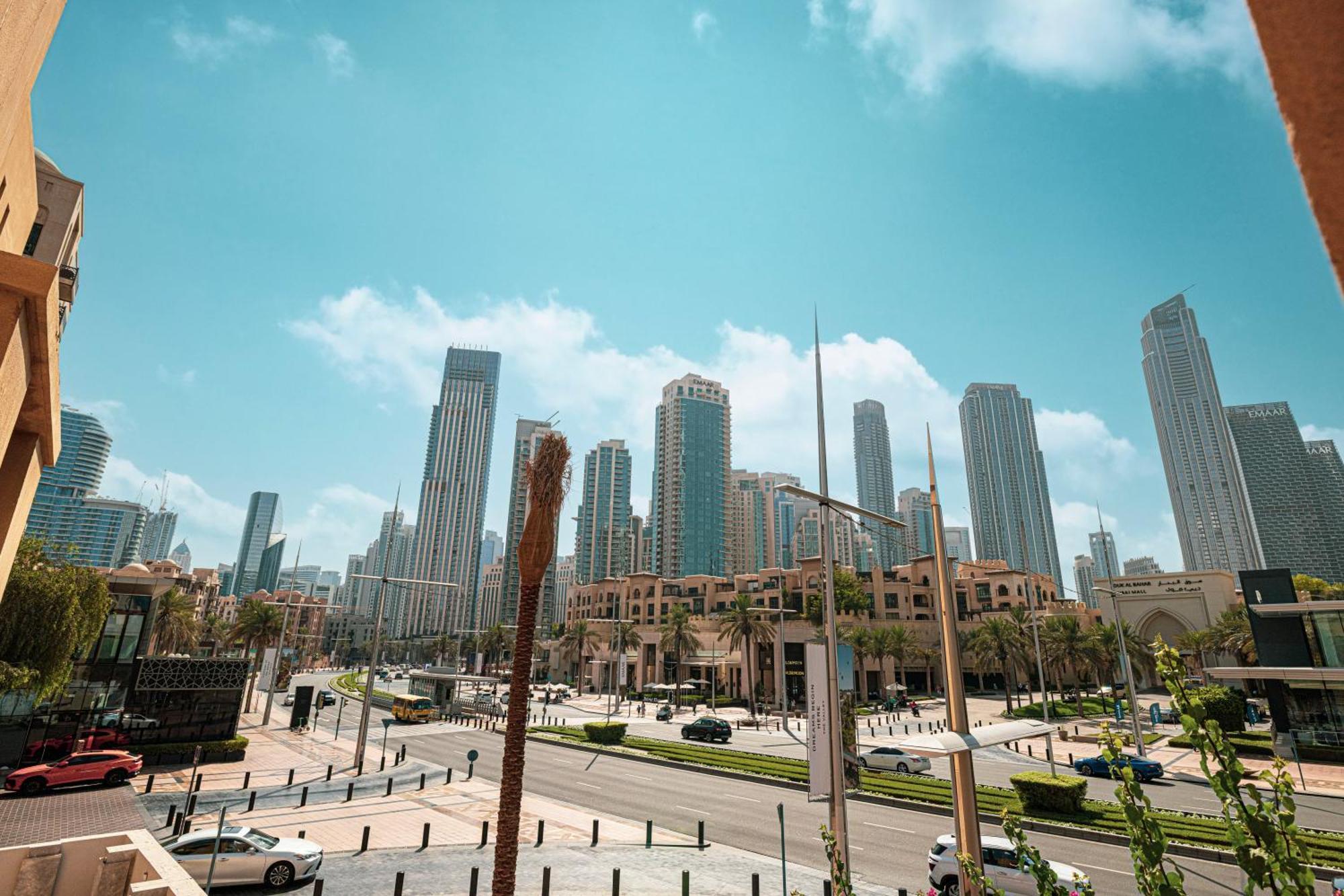 Luxury 2br In Downtown Burj Khalifa View Walk To Mall By Aya Boutique
