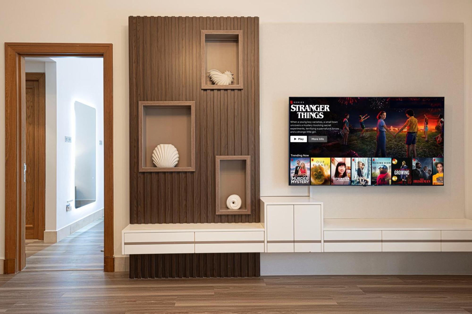 Luxury 2br In Downtown Burj Khalifa View Walk To Mall By Aya Boutique Apartment