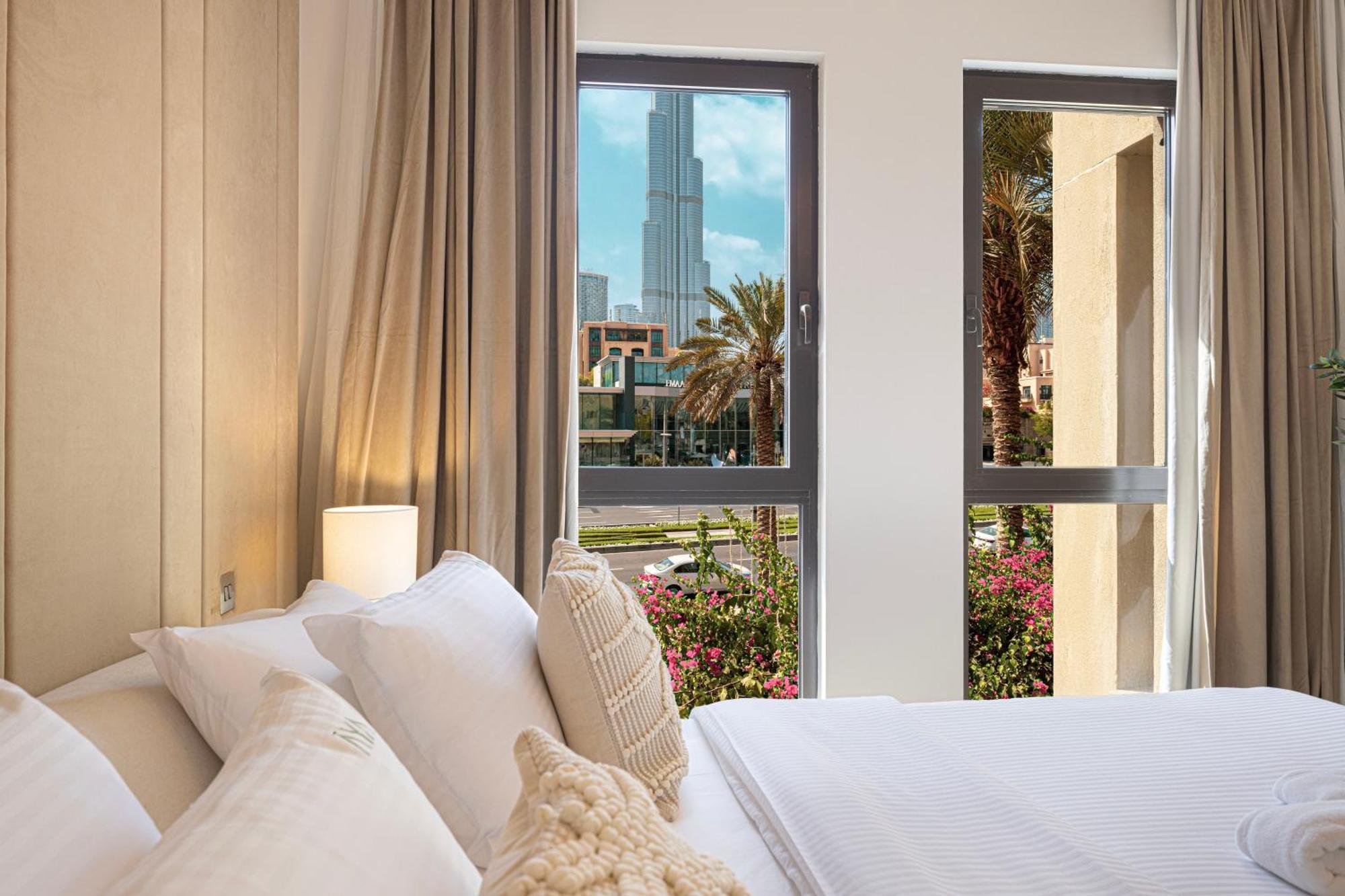 Apartment Luxury 2br In Downtown Burj Khalifa View Walk To Mall By Aya Boutique