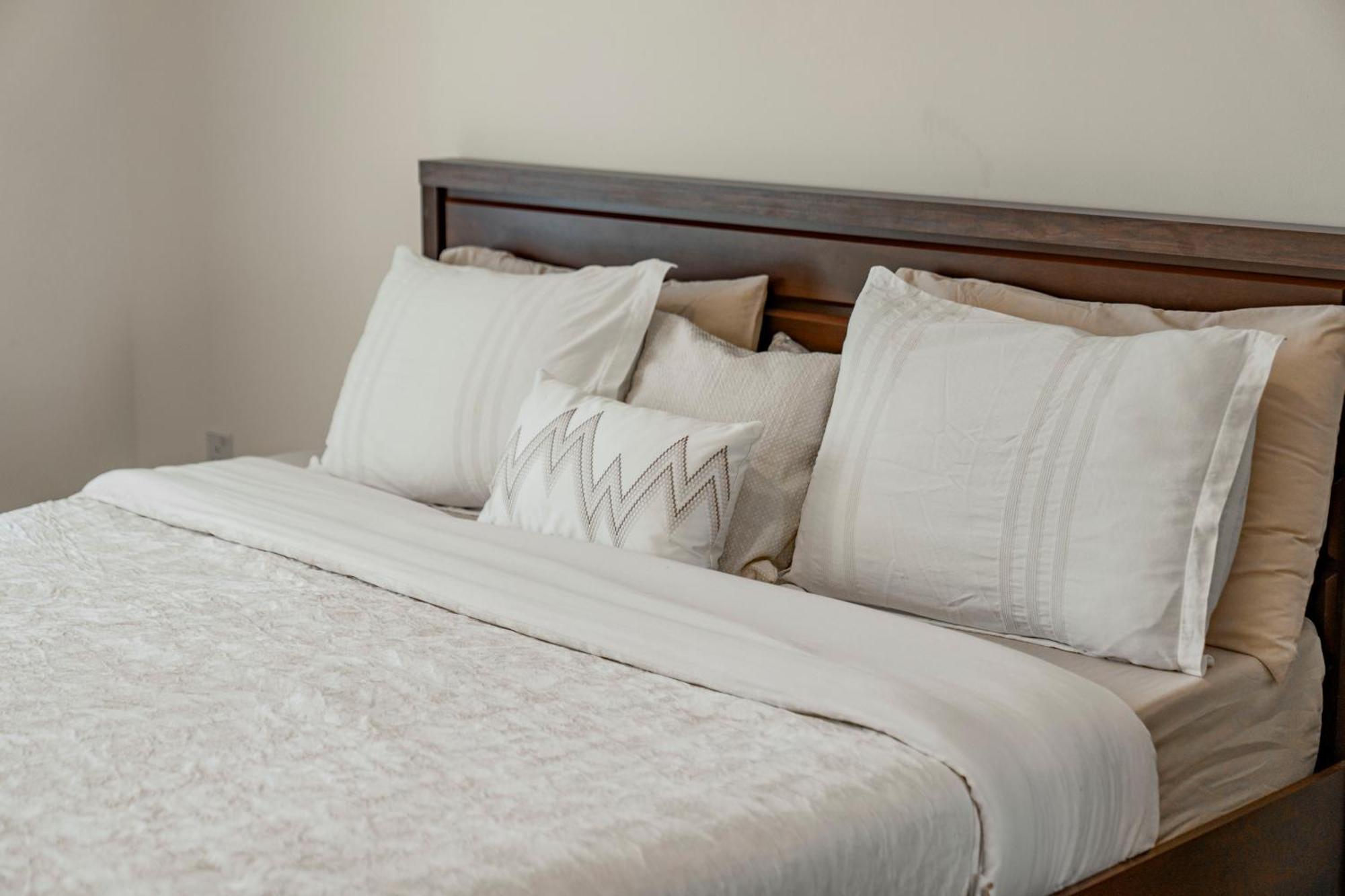 Stunning 1 Bedroom In Marina Apartamento *
