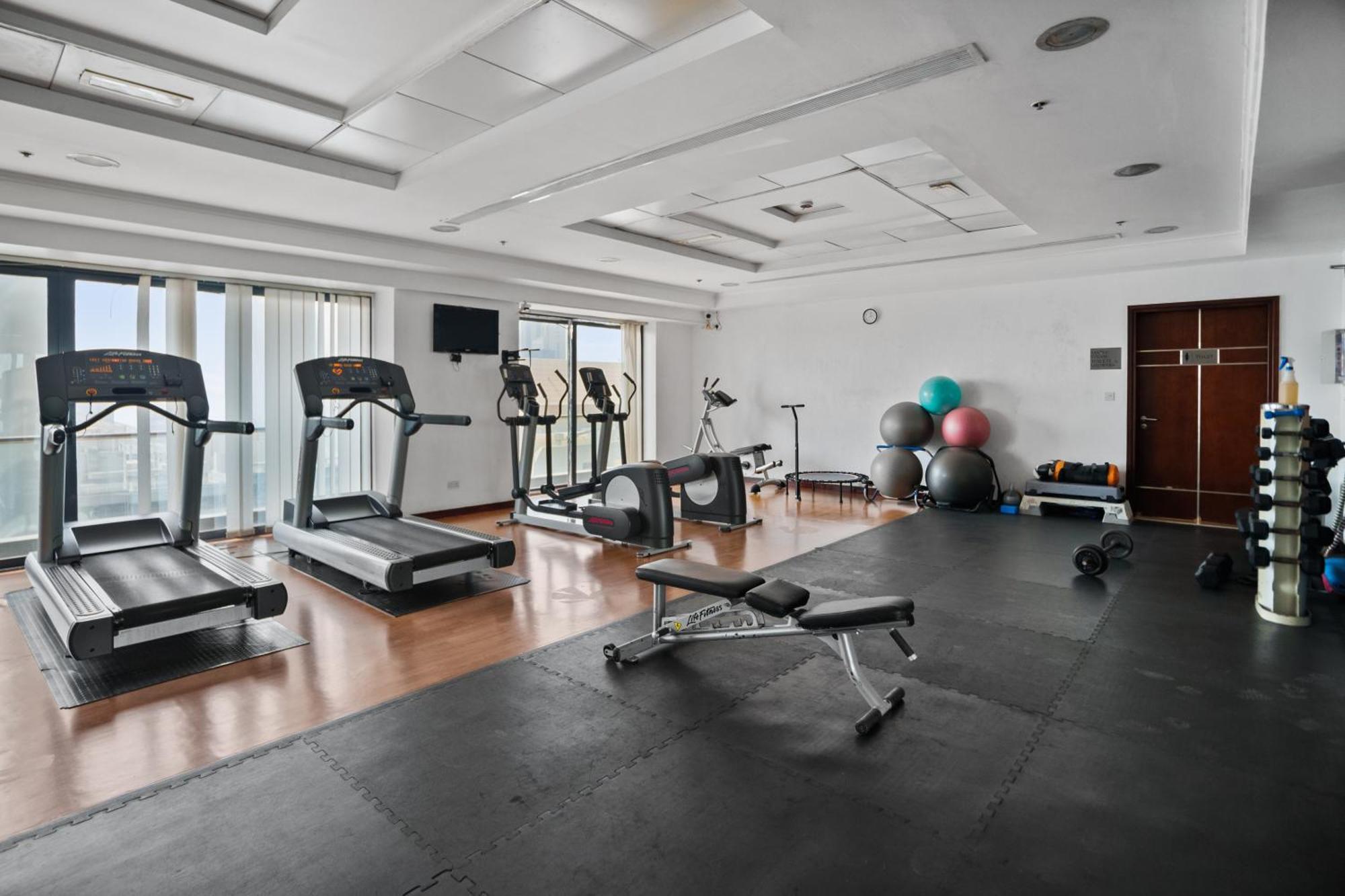 Lejlighed Upscale In Goldcrest Views Dubai