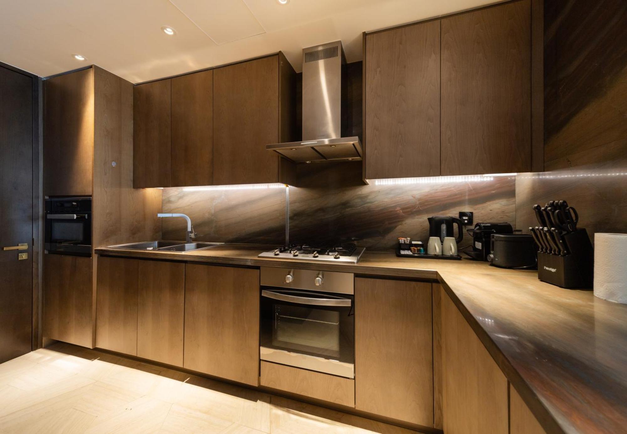 Eden's Homes & - Five Palm Residences * Dubai