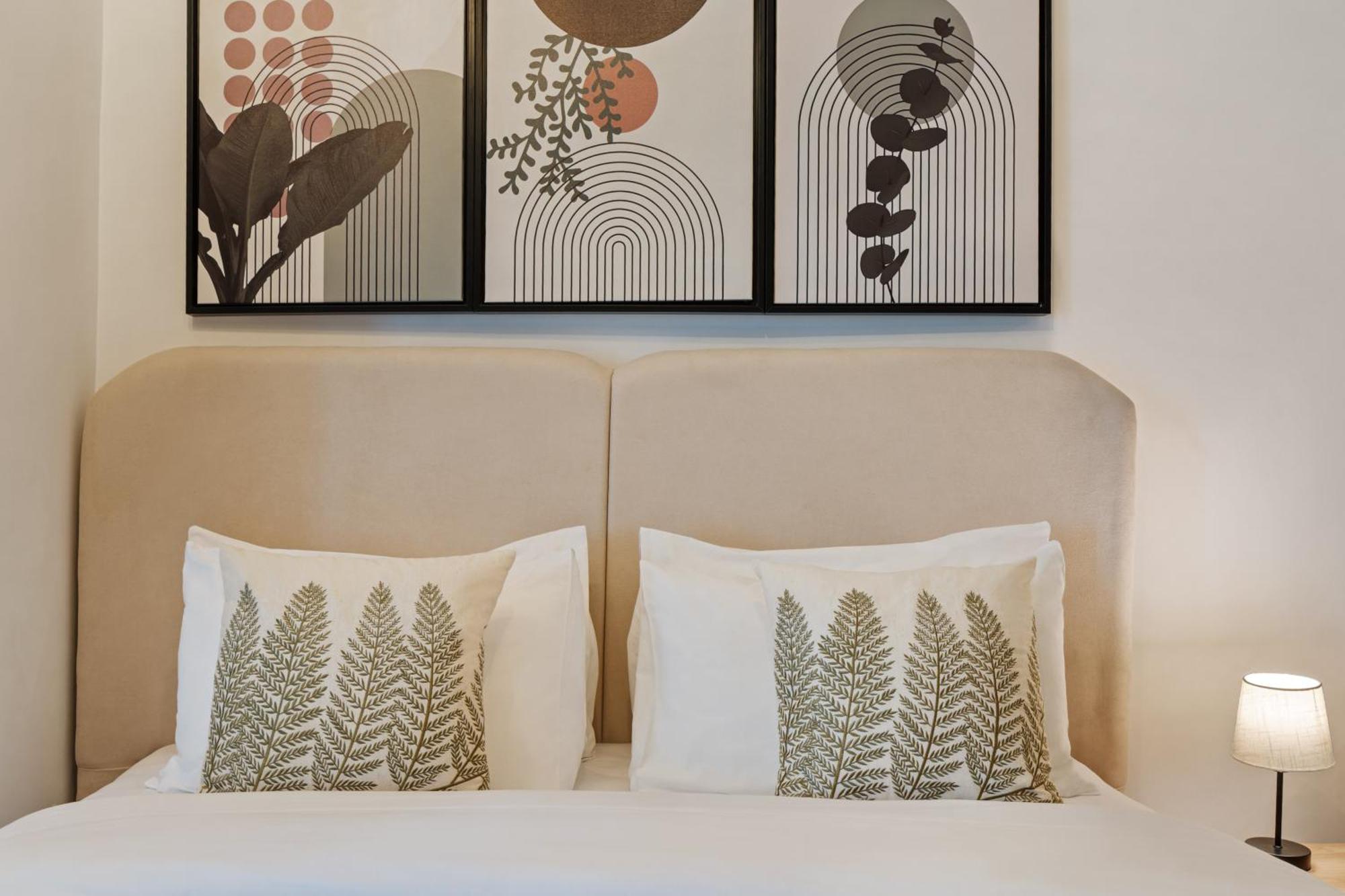 Upscale In Goldcrest Views *