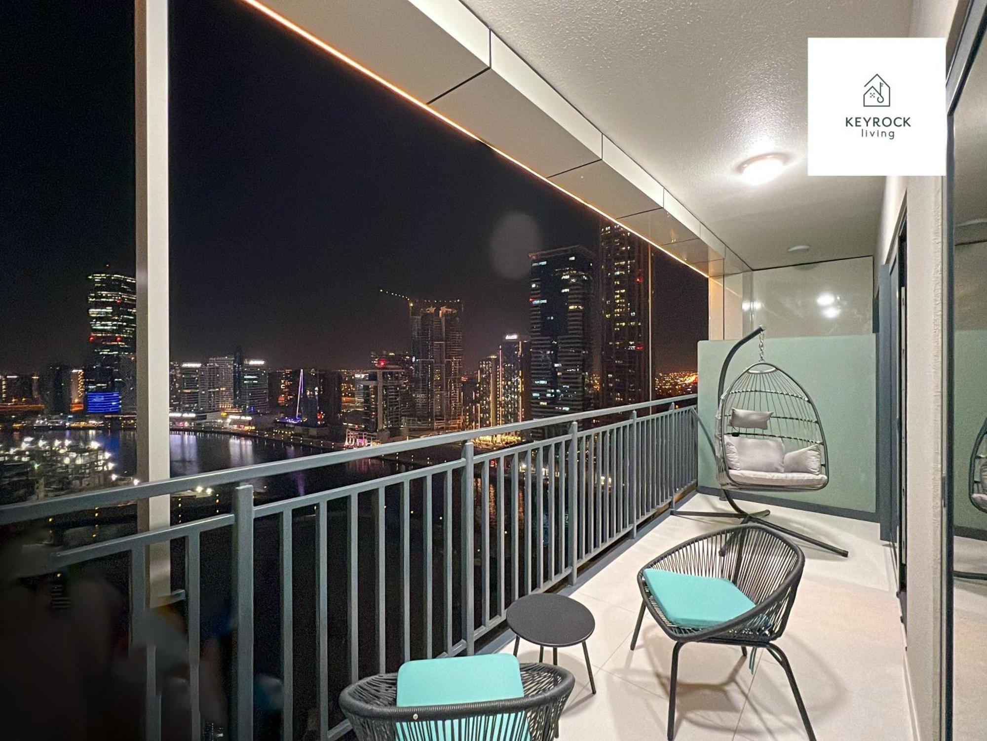 Keyrock Living - 20th Floor Comfort At Zada Appartement