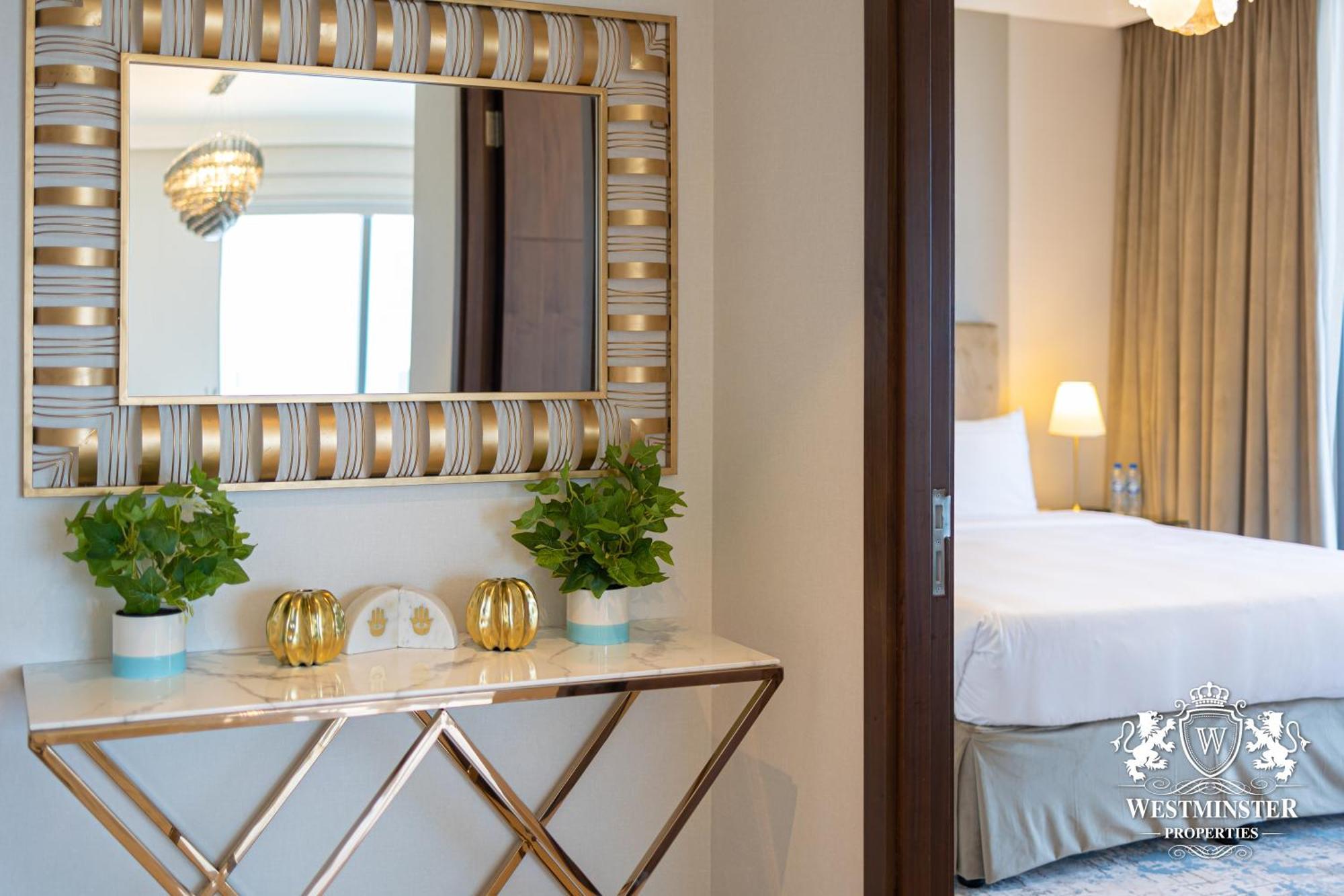 Westminster Boulevard Point Apartment Dubai