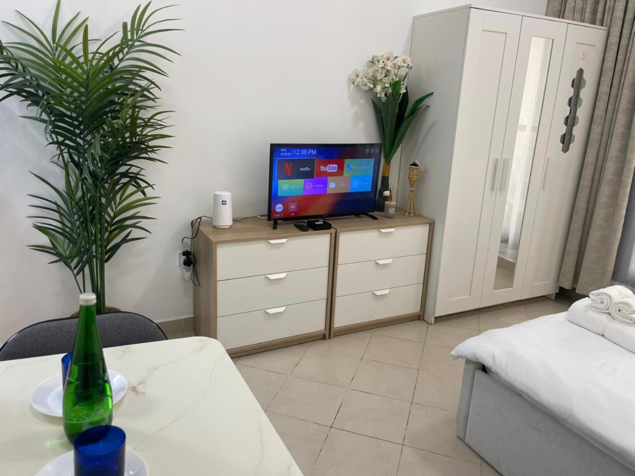 Apartment On Marina Walk Dubai