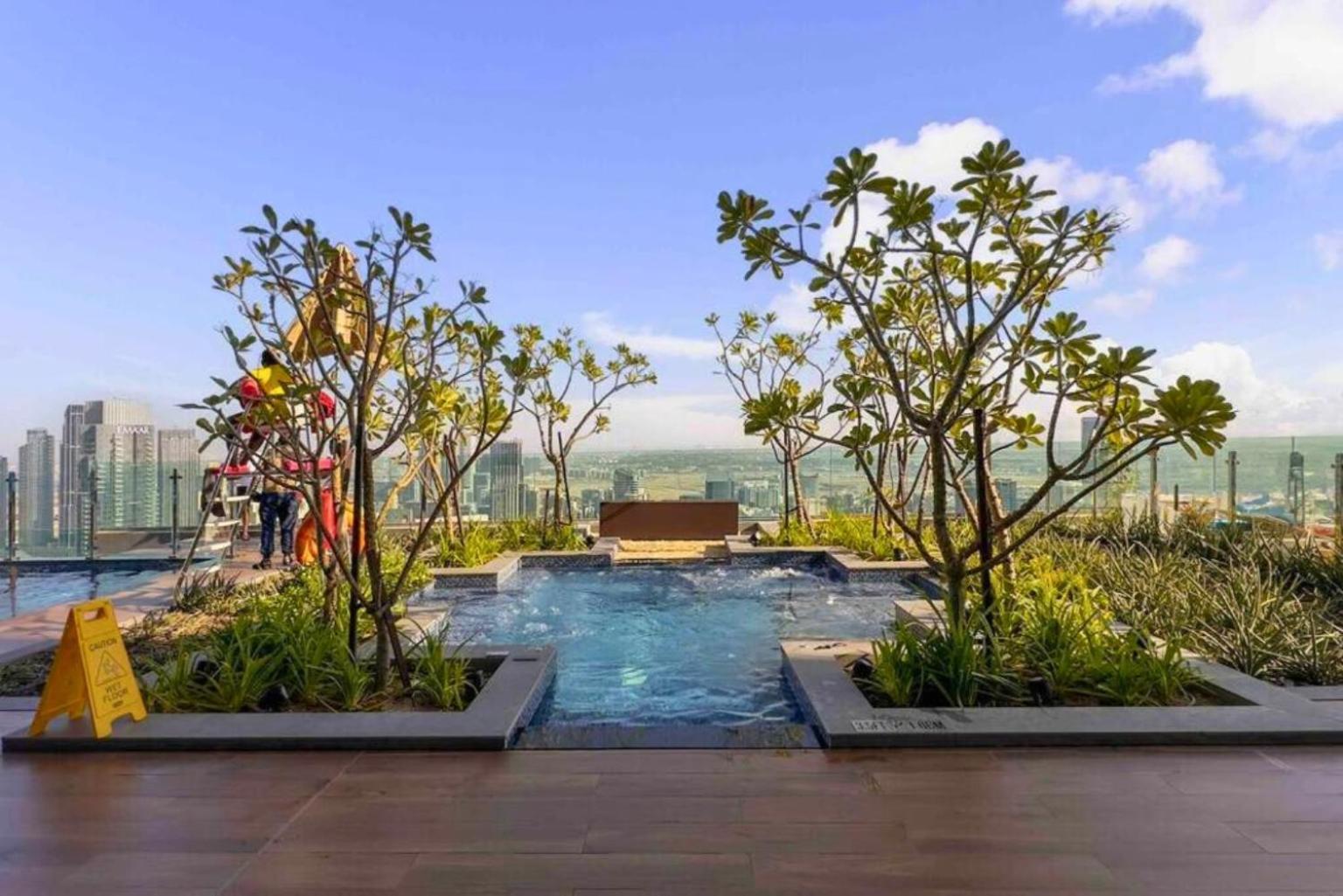 5 Star Living Infinity Pool With Burj Khalifa View Apartamento Dubái