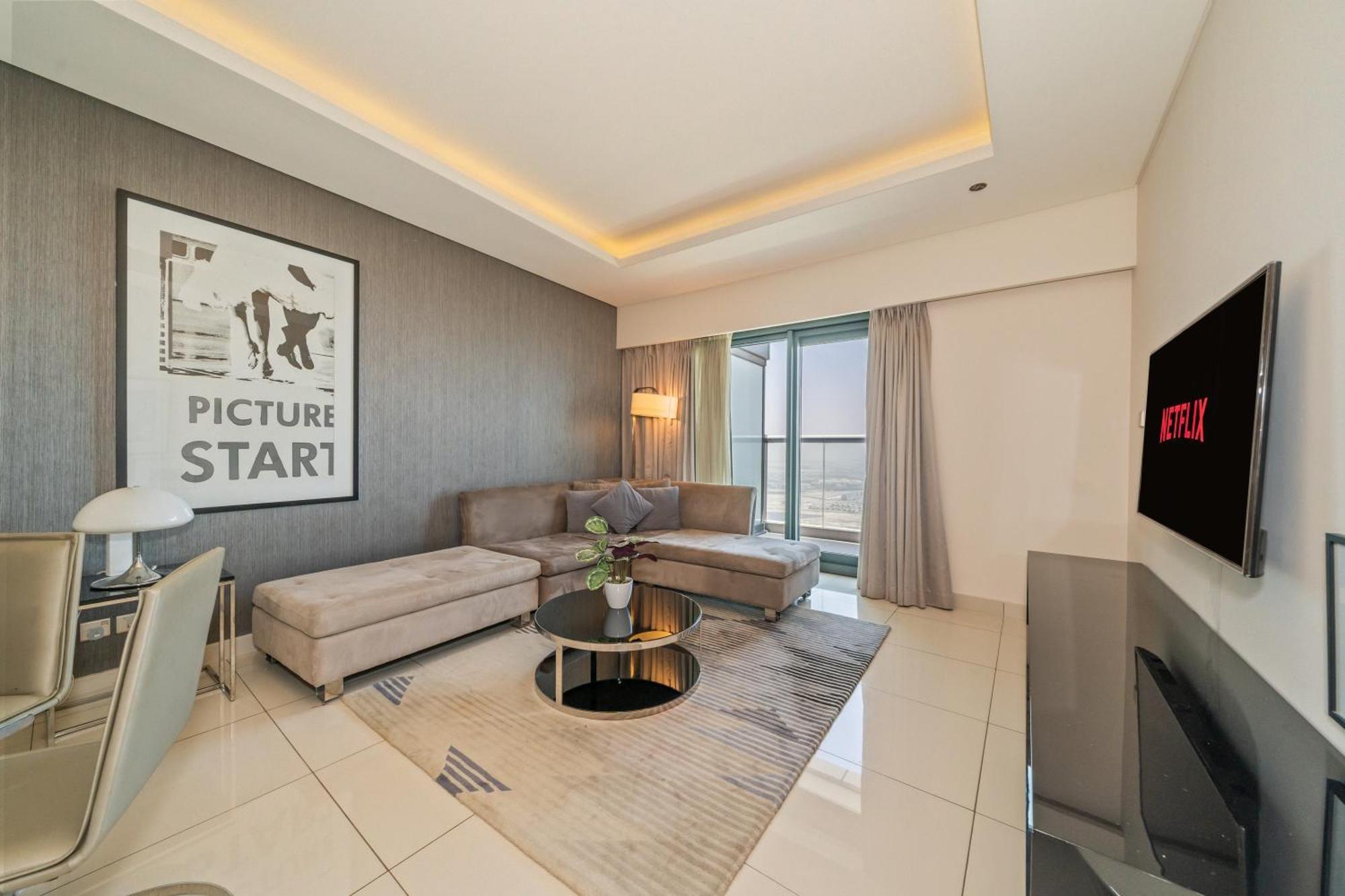 Luxurious 1br W & Pool, Sauna & Gym Near Burjkhalifa Lejlighed *