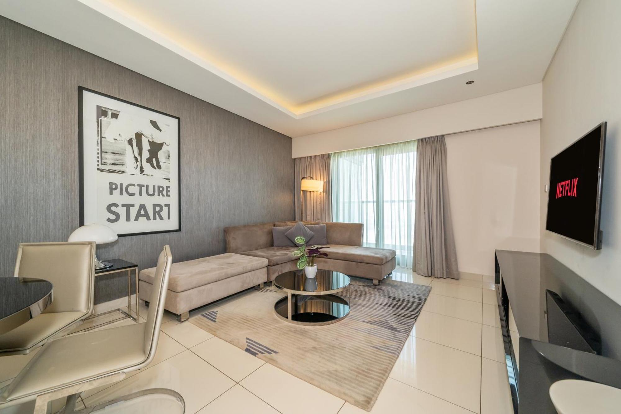 Luxurious 1br W & Pool, Sauna & Gym Near Burjkhalifa Lejlighed Dubai