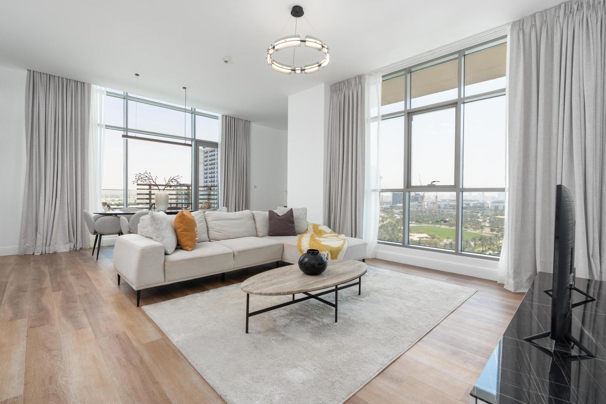 Modern Three Bedroom Private Study Appartement Dubaï