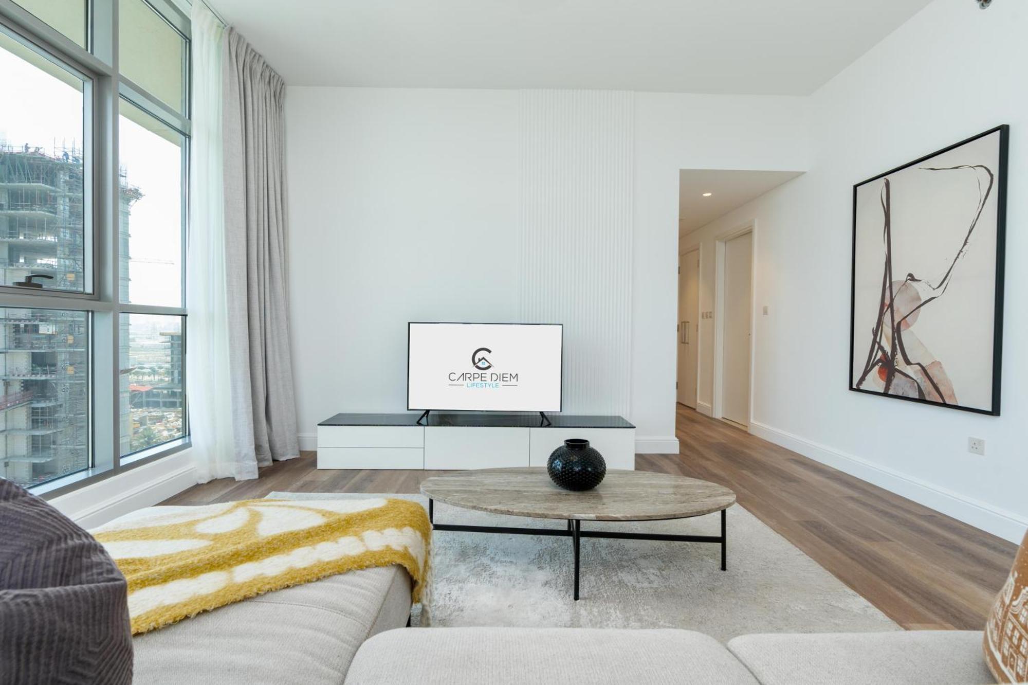 Modern Three Bedroom Private Study * Dubaï