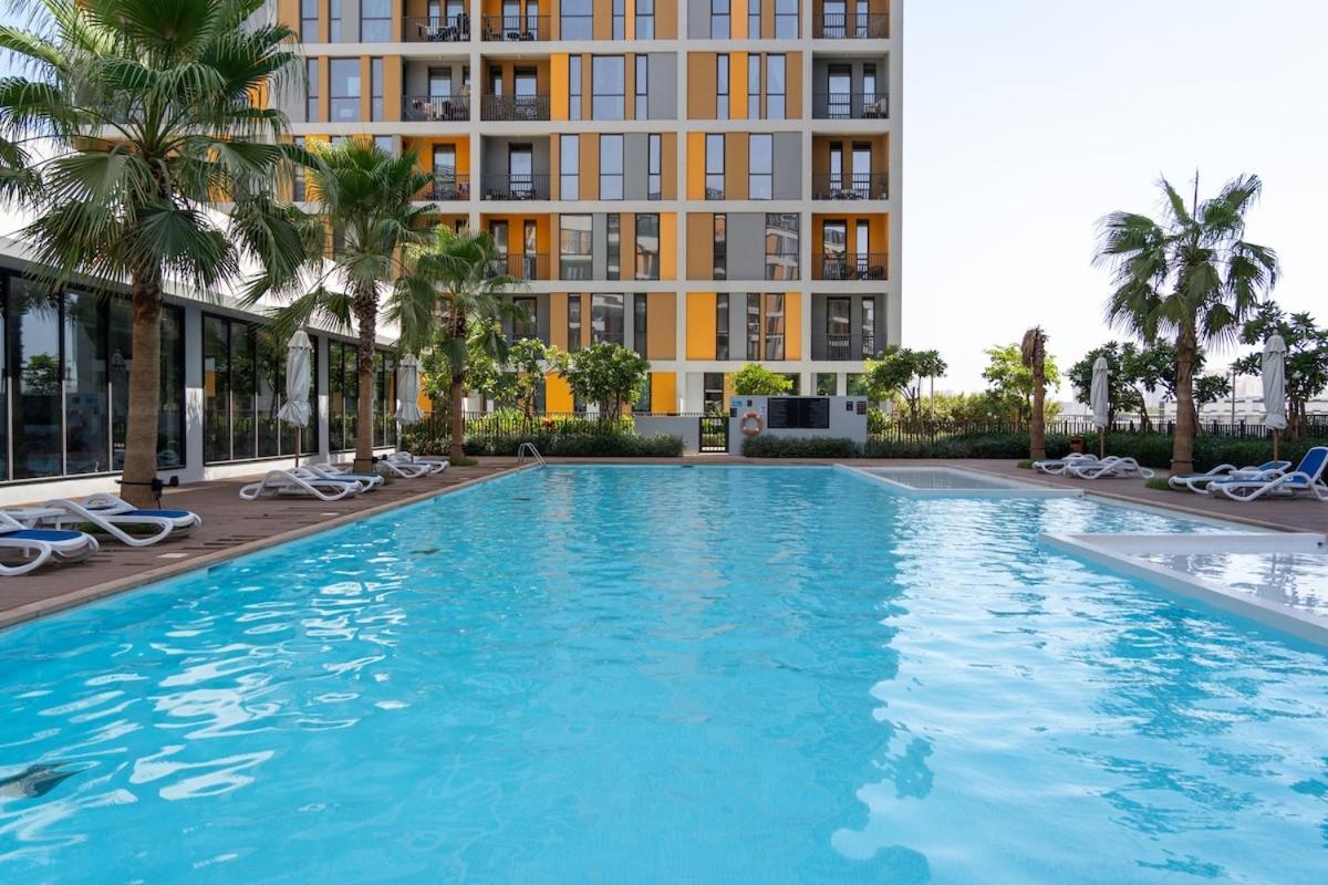 1bed In Noor 1 - Midtown By Stayinhomes - Pool - Padel - Tennis Dubái