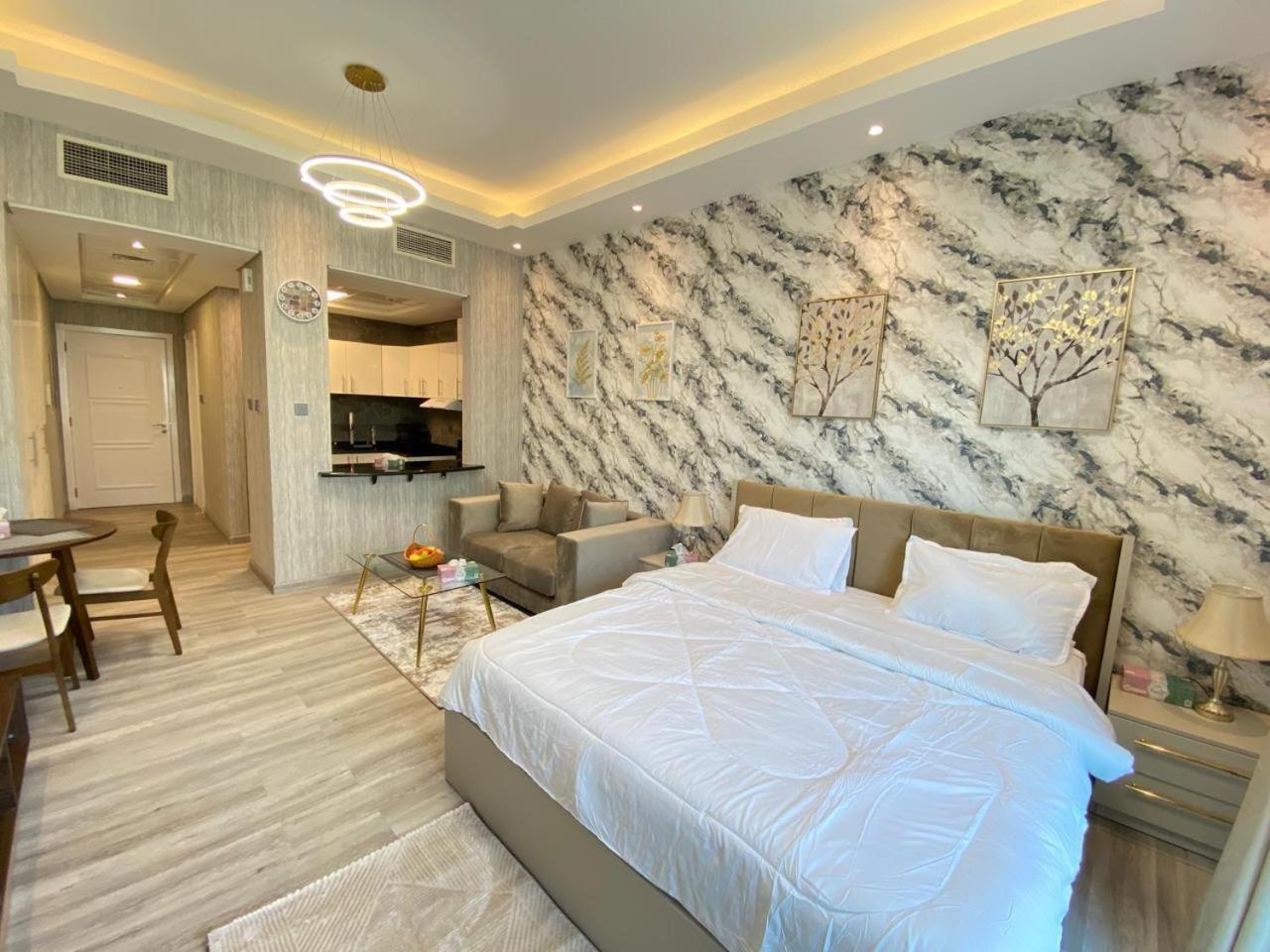 Apartment Cozy Discovery Gardens Building 91 Near Metro Fully Furnished By Al Sarya Homes *
