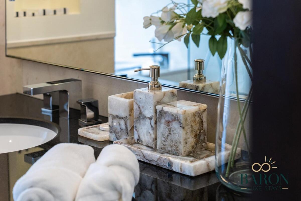 Classy Emaar Residences Marina Apartamento *