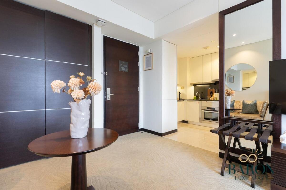 Classy Emaar Residences Marina Apartamento