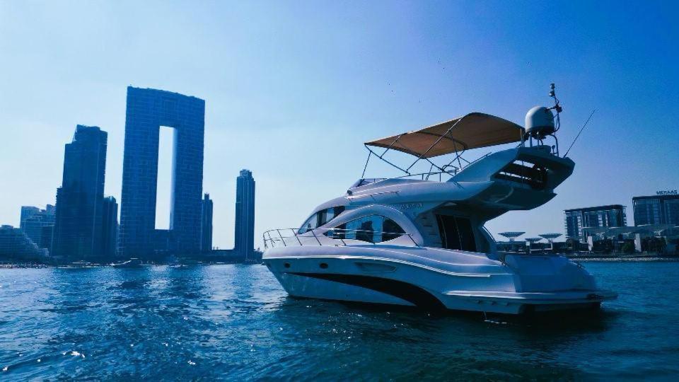 Riviera Leisure Yachts * Dubái