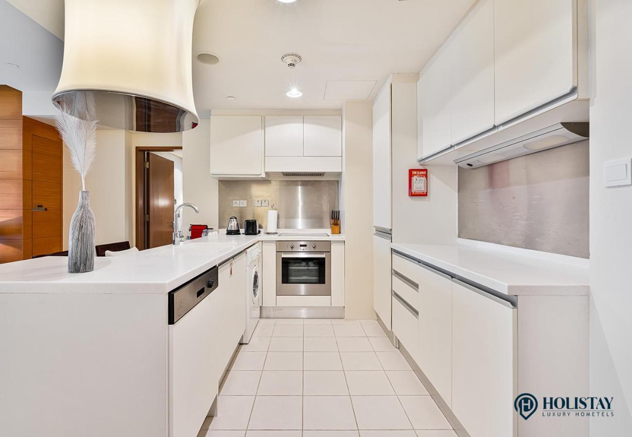 Holistay Luxury Homes - Burj Khalifa View - Direct Access Mall Apartament *