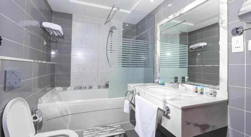 Alazmi 3* Dubai
