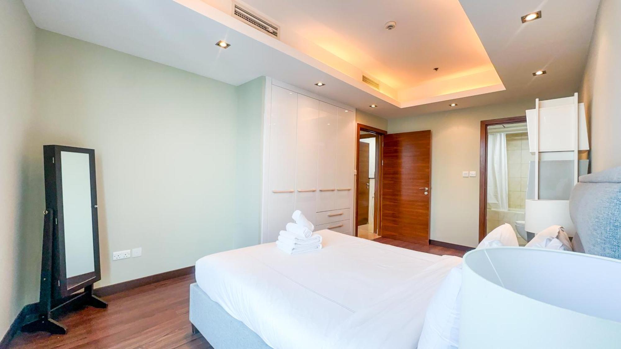 Apartament Luton - The Marina Torch - Sea View - 64ab07 *