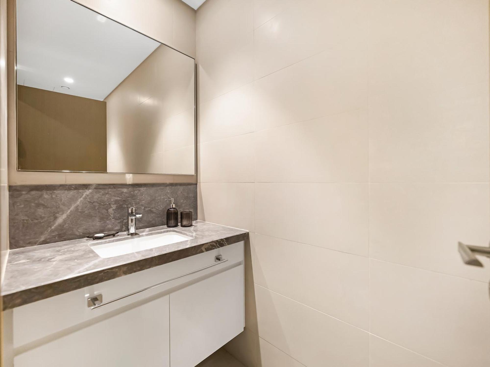 Chic 1br In Downtown Dubai-direct Access To Mall Apartamento *
