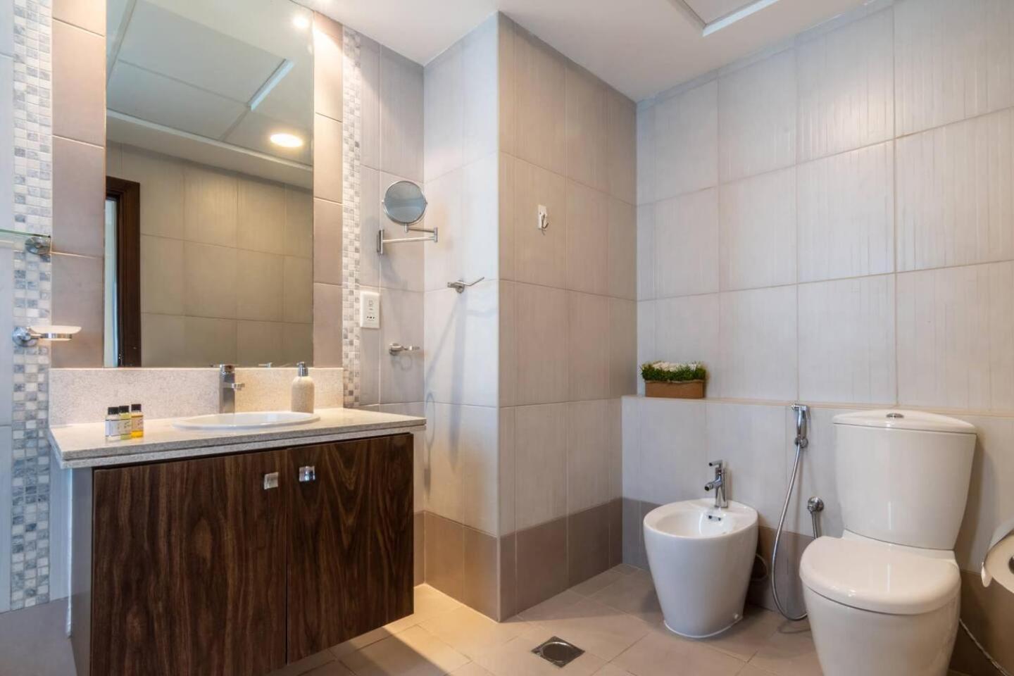 Scenic 2 Bedroom - Downtown Business Bay Appartamento Dubai