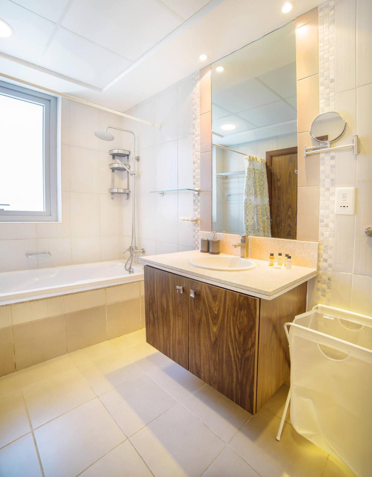Scenic 2 Bedroom - Downtown Business Bay Appartamento