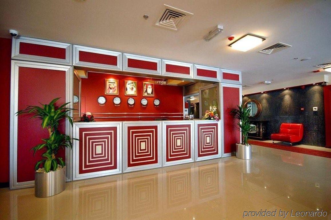 Golden Square Hotel 3*