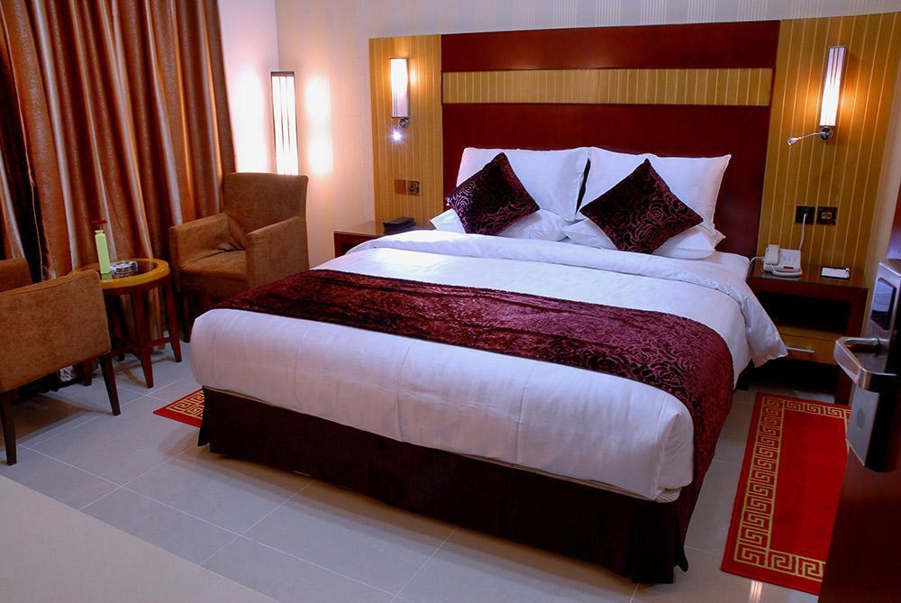 Phoenix Hotel