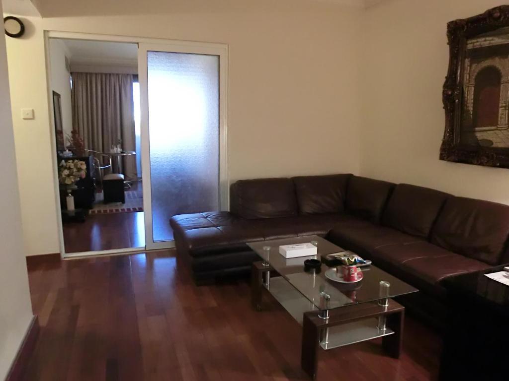 Al Muraqabat Plaza Apartahotel Dubái