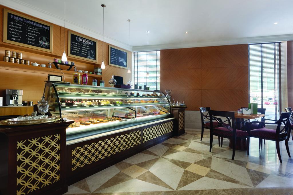 Ramada 4*