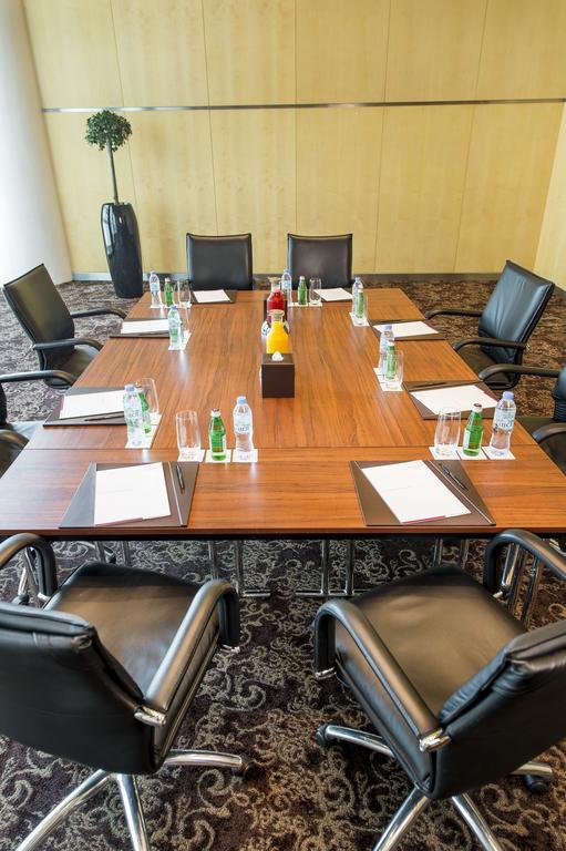 Aparthotel Burjuman Arjaan By Rotana - 4*