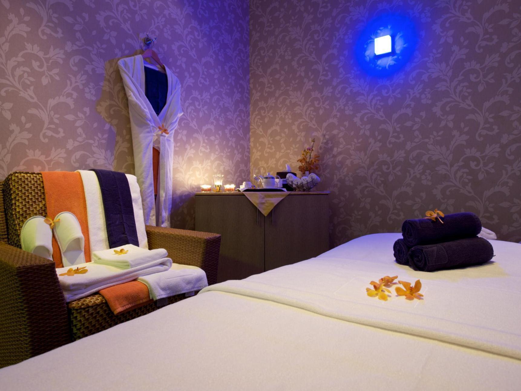 Time Grand Plaza Hotel, Airport Hotell 4*