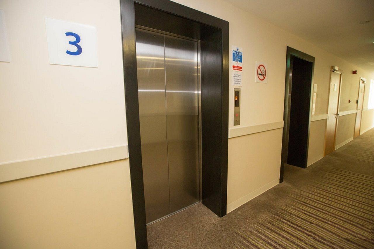 Express Airport By Ihg 3* Dubái
