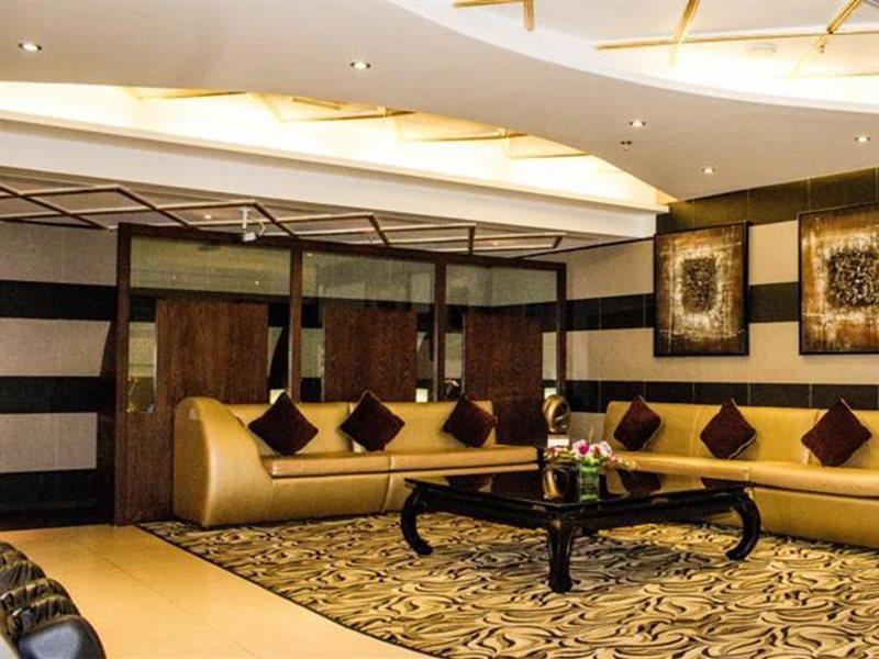 Al Waleed Palace Bur Apartahotel Dubái