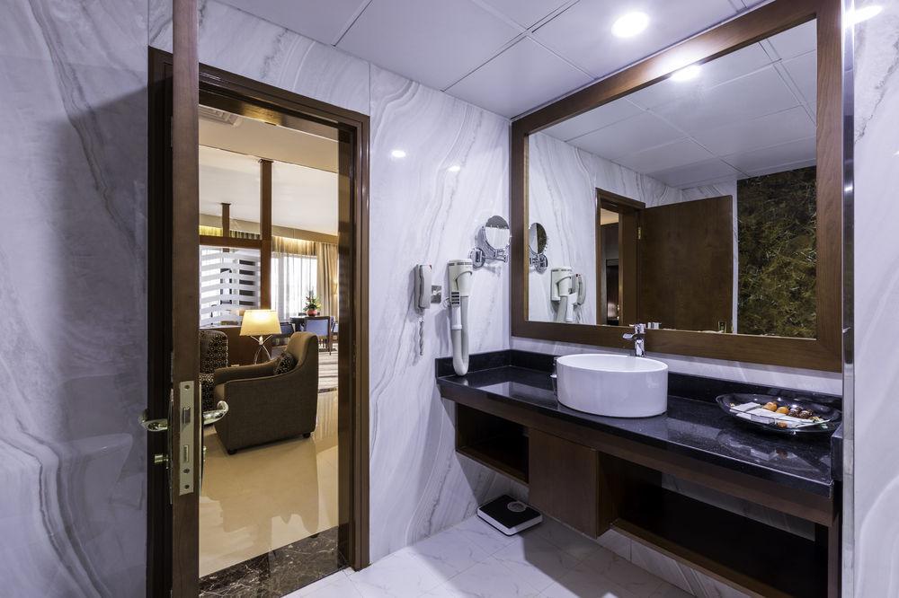 Hotell Howard Johnson Bur 3*