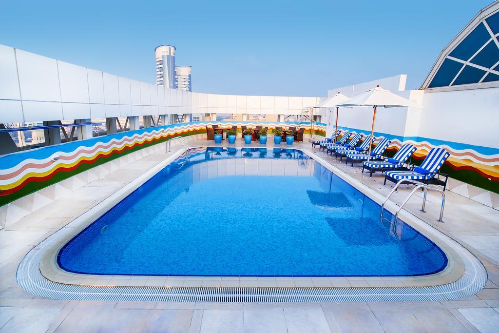 Hotell Grand Excelsior - Bur