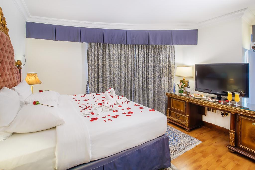 Grand Excelsior - Bur Hotell 4*