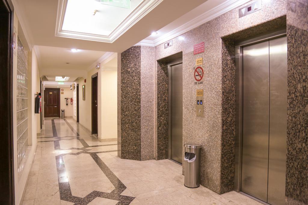 Apartahotel Al Muraqabat Plaza 3*