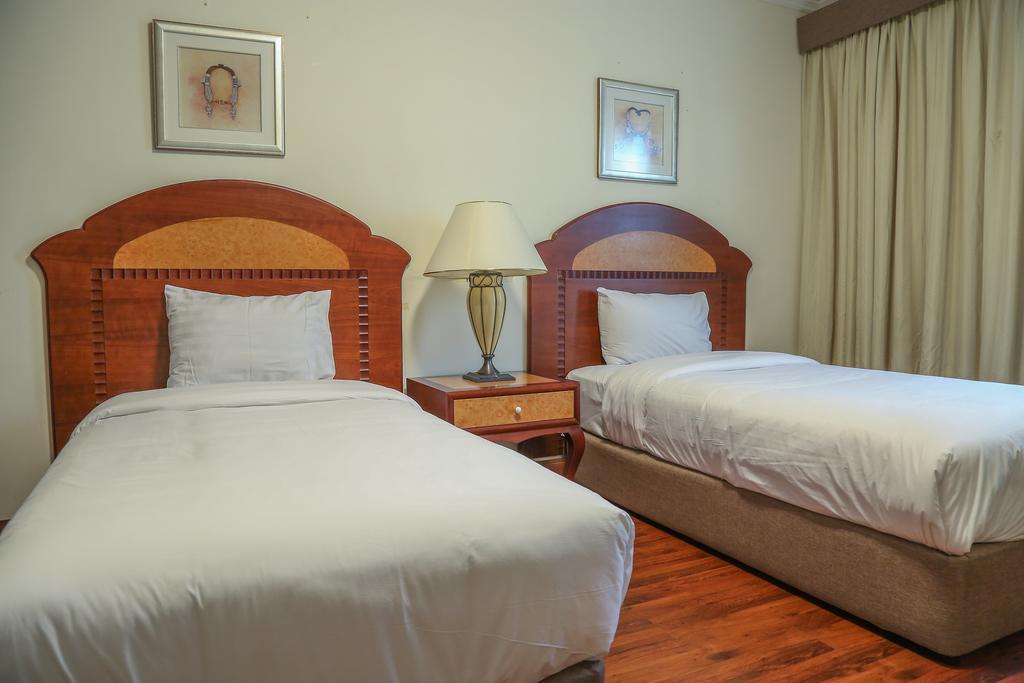 Apartahotel Al Muraqabat Plaza Dubái