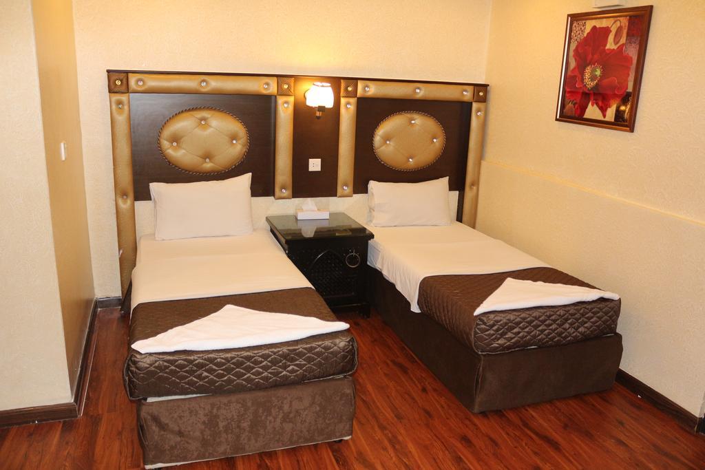 Hafez - Al Ras Metro Station Hotel 3*