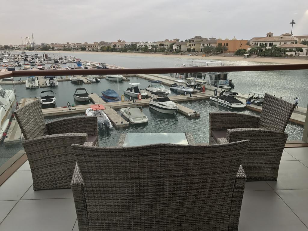 Yanjoon Homes - Palm Views *