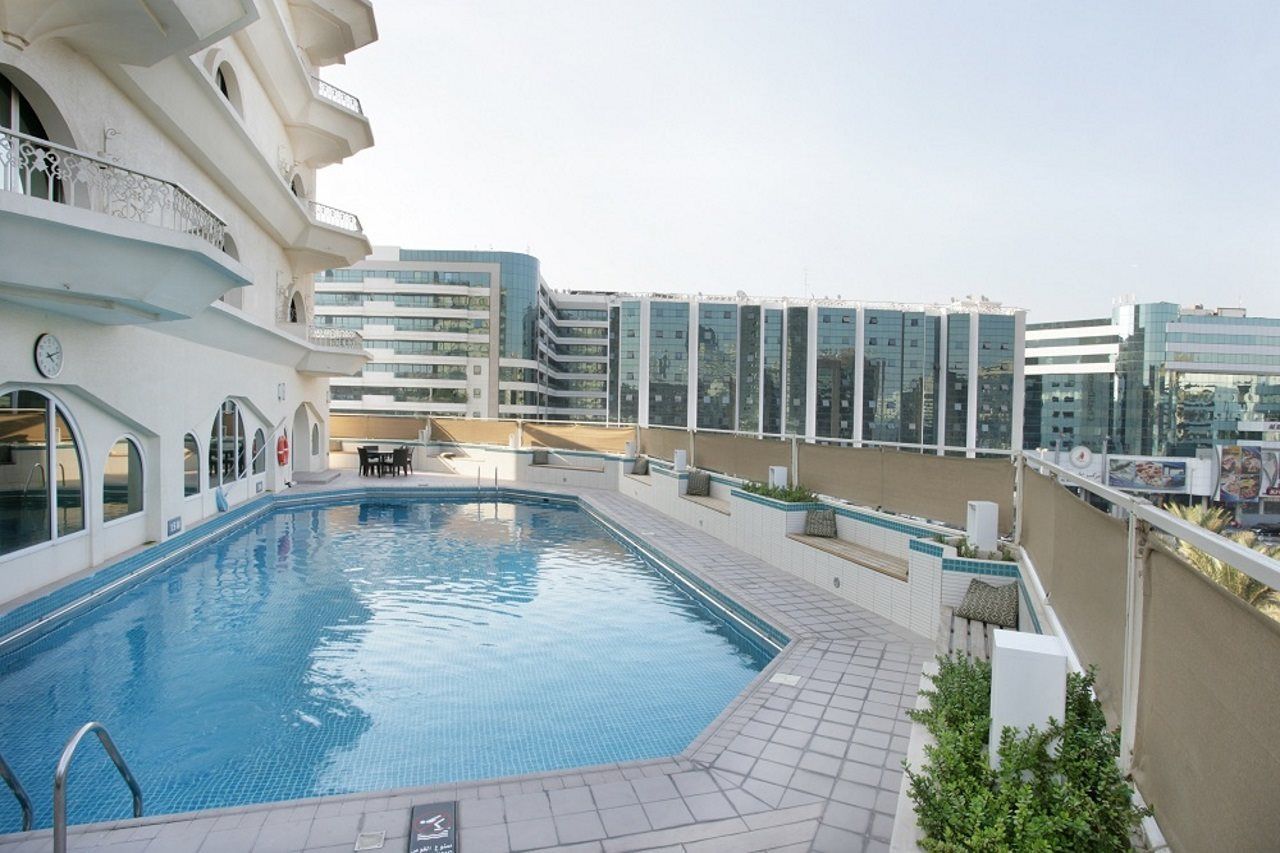 Ramada 4*