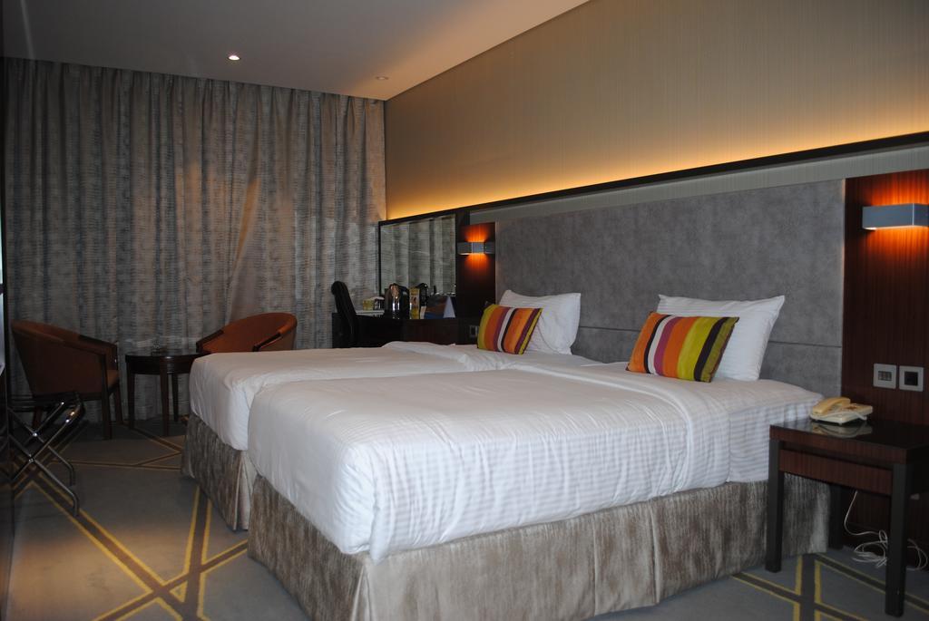 Versailles By Raviz Hotel