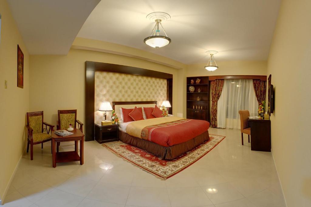 Apartahotel Deira Deluxe 4*