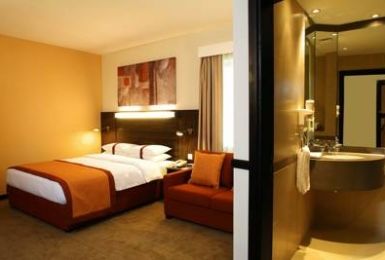 Hotel Express Jumeirah, An Ihg 2*